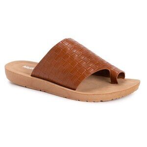 MukLuks Muk Luks About Face Brown Toepost Sandals 7 NWOT Slides